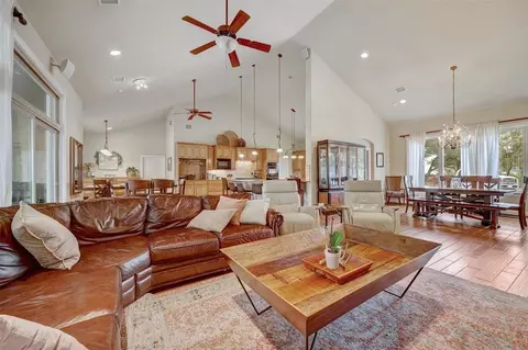 6710 Singleton Bnd, Marble Falls, TX 78654 photo 8