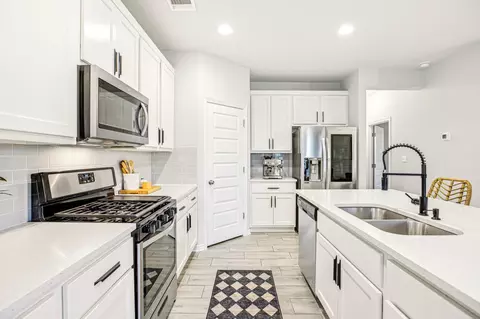 Kitchen - 1164 Waterfall Ave, Leander, TX 78641 photo 2 of 3