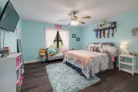 Bedroom - 100 Robin Ln, Bertram, TX 78605 photo 3 of 4