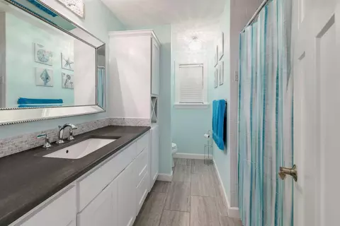 Bath - 100 Robin Ln, Bertram, TX 78605 photo 3 of 3