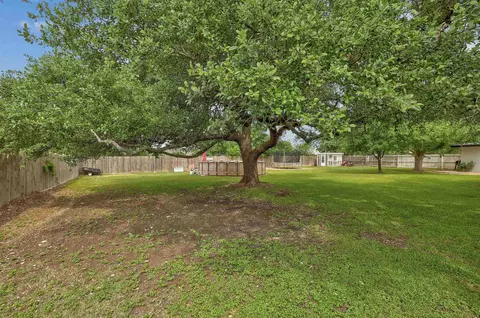 Exterior - 100 Robin Ln, Bertram, TX 78605 photo 6 of 6