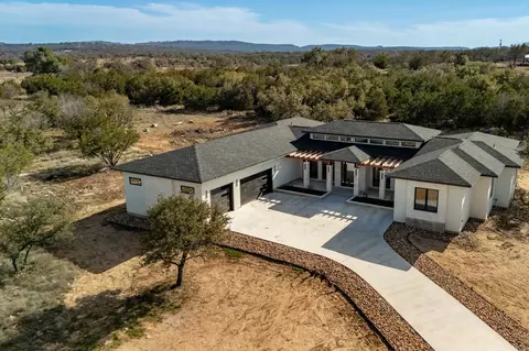 6425 Ranch Rd 962 W, Round Mountain, TX 78663