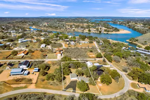 325 Sandy Harbor Dr, Horseshoe Bay, TX 78657