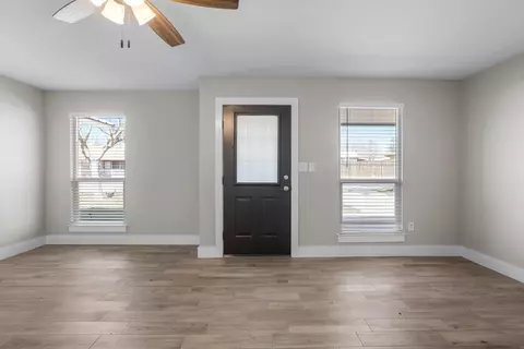 711 E Johnson St, Burnet, TX 78611 photo 18