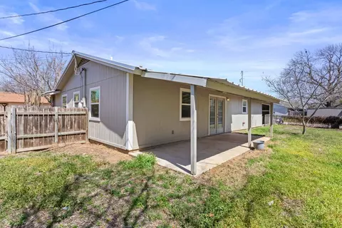 711 E Johnson St, Burnet, TX 78611 photo 25