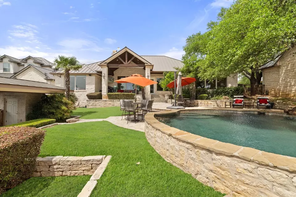  113 Wennmohs Pl, Horseshoe Bay, TX 78657 photo 9