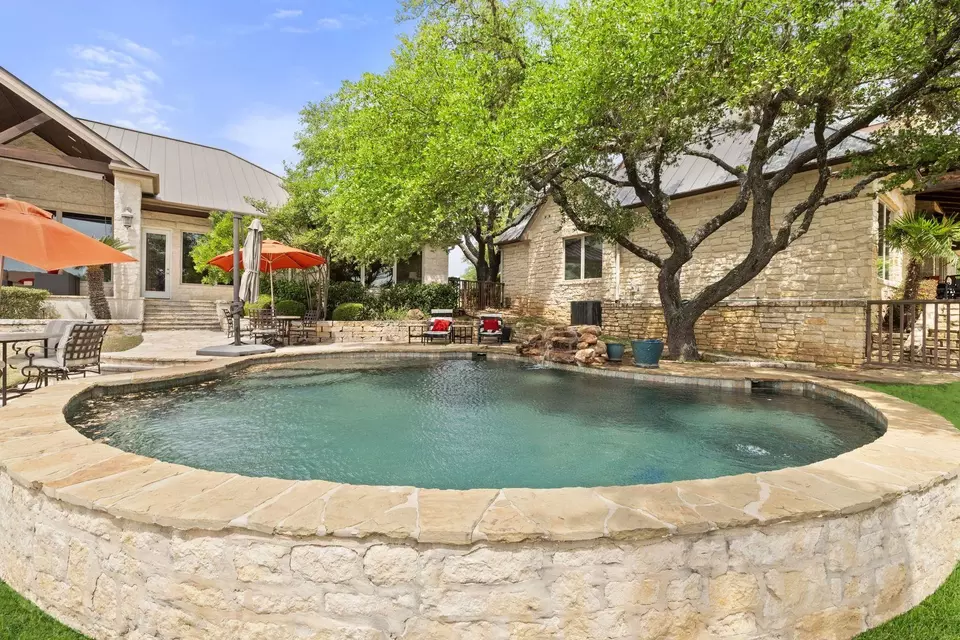  113 Wennmohs Pl, Horseshoe Bay, TX 78657 photo 8