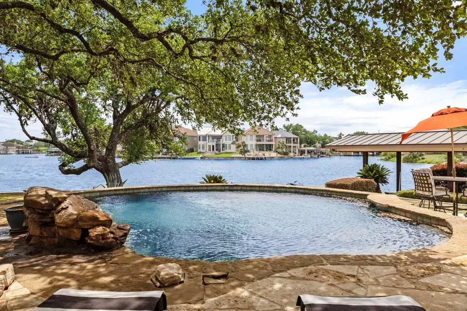 113 Wennmohs Pl, Horseshoe Bay, TX 78657 photo 12