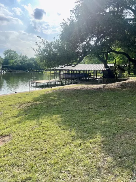 1705 Glencove, Kingsland, TX 78639