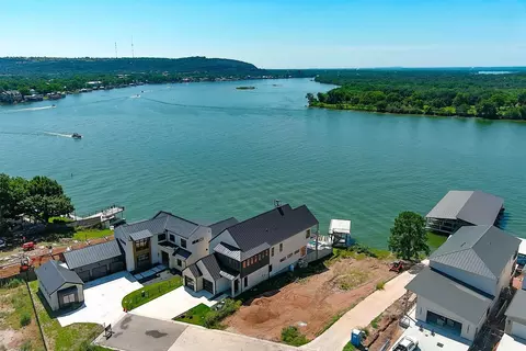 148 Riverfront Ln, Kingsland, TX 78639