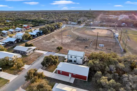 904 Central Blvd, Bertram, TX 78605 photo 27