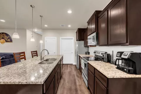 904 Central Blvd, Bertram, TX 78605 photo 11