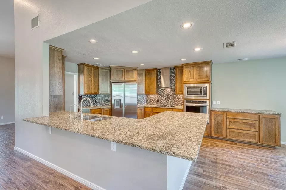 Kitchen - 250 Meadowlakes Dr, Meadowlakes, TX 78654 photo 1 of 3