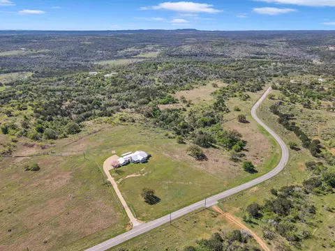 941 Cr 402, Marble Falls, TX 78654