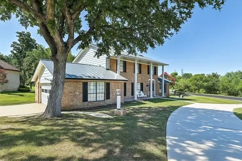 608 Sombrero Dr, Horseshoe Bay, TX 78657