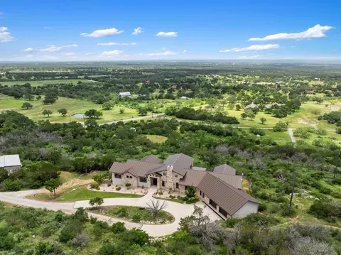 188 Cedar Ridge Trl, Kingsland, TX 78639