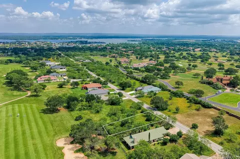 W22009-b Sun Ray, Horseshoe Bay, TX 78657