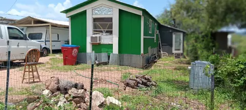 704 Anson Drs # A, Kingsland, TX 78639