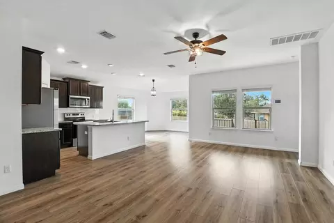 204 Pepper Mill Loop, Burnet, TX 78611 photo 3