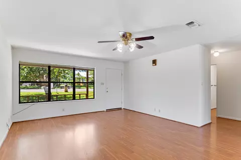 1008 Wright St, Llano, TX 78643 photo 8