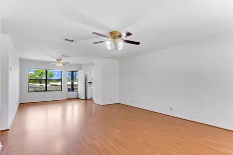 1008 Wright St, Llano, TX 78643 photo 6