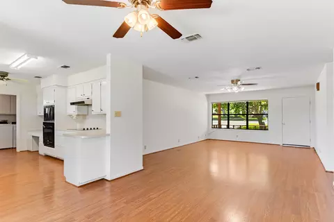 1008 Wright St, Llano, TX 78643 photo 11
