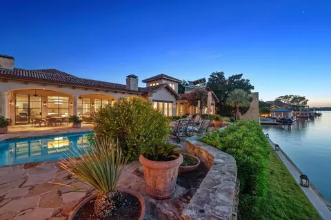 112 Applehead Is, Horseshoe Bay, TX 78657