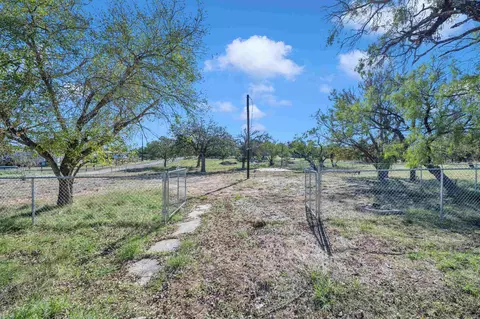 238 E Briar St, Granite Shoals, TX 78654