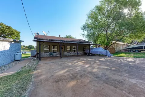 616 Sandy Harbor Dr, Horseshoe Bay, TX 78657
