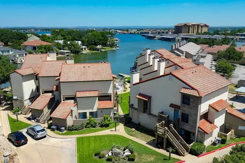 509 Short Circuit #203, Horseshoe Bay, TX 78657