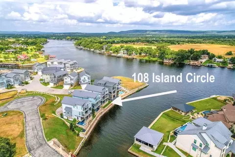 108 Island Cir, Kingsland, TX 78639
