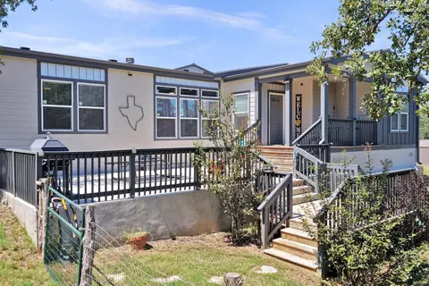 134 Pebble Ln, Kingsland, TX 78639