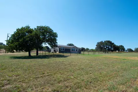 249 Wootan Ln, Llano, TX 78643
