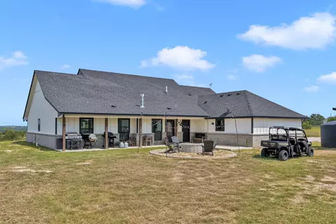 709 Three Creeks Dr, Bertram, TX 78605 photo 5