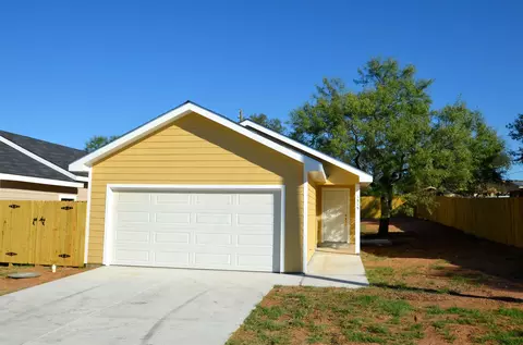 1515 Navajo Trl, Kingsland, TX 78639