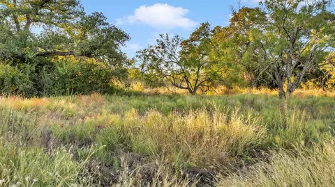 7737 Cr 216a, Llano, TX 78643 photo 2