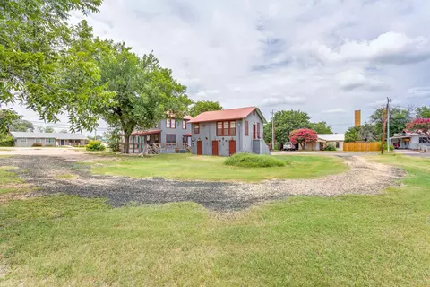 1600 Ford St, Llano, TX 78643