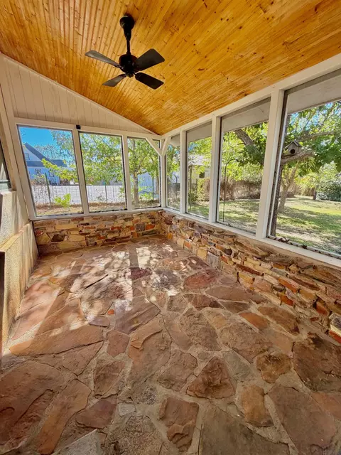 Exterior - 801 Hickory St, Llano, TX 78643 photo 2 of 8