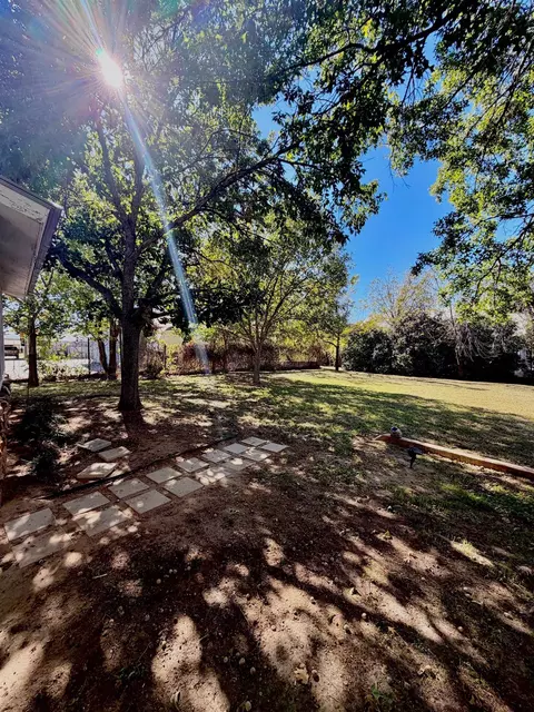 Exterior - 801 Hickory St, Llano, TX 78643 photo 5 of 8