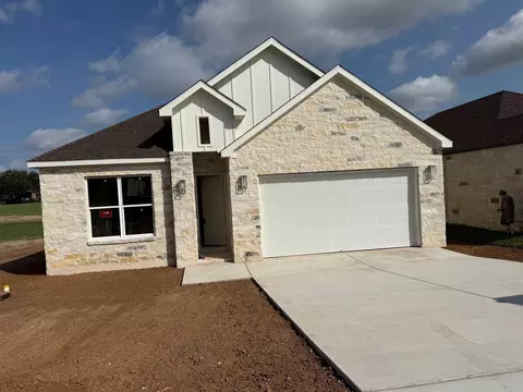 134 Pinehurst, Meadowlakes, TX 78654