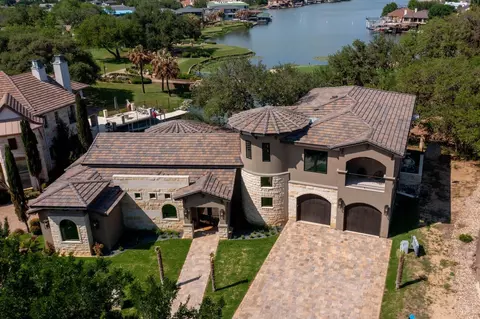 901 Sun Ray, Horseshoe Bay, TX 78657