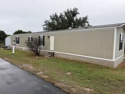 104 65th St, Horseshoe Bay, TX 78657