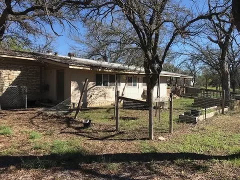 225 E Stonecastle Dr, Granite Shoals, TX 78654
