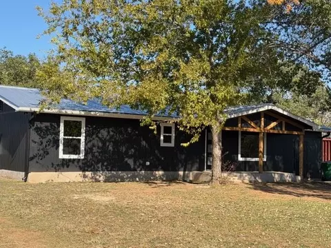 903 Flag Creek Dr, Llano, TX 78643