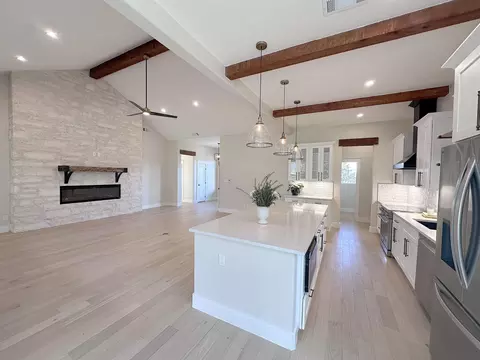 1321 Prospect St, Horseshoe Bay, TX 78657
