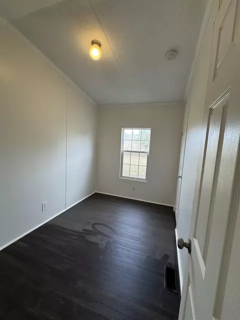 42 Reed Cr Cir, Bertram, TX 78605 photo 11