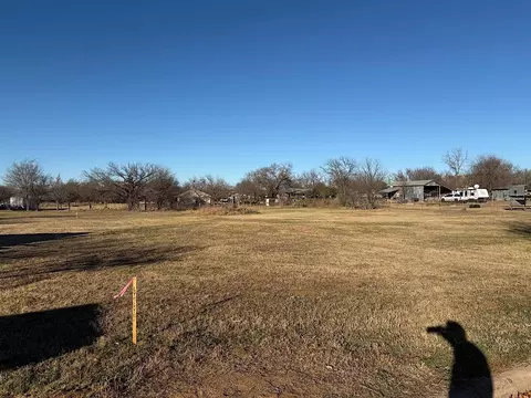 605 E Grn, Llano, TX 78643
