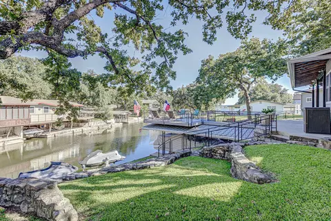 1104 Hill Circle West Dr, Granite Shoals, TX 78654