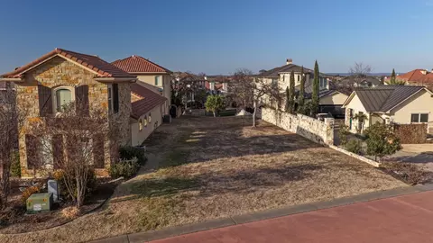 205 Dominion Dr, Horseshoe Bay, TX 78657