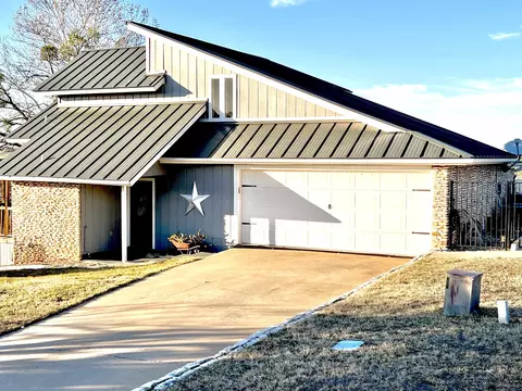 110 Prairie, Horseshoe Bay, TX 78657